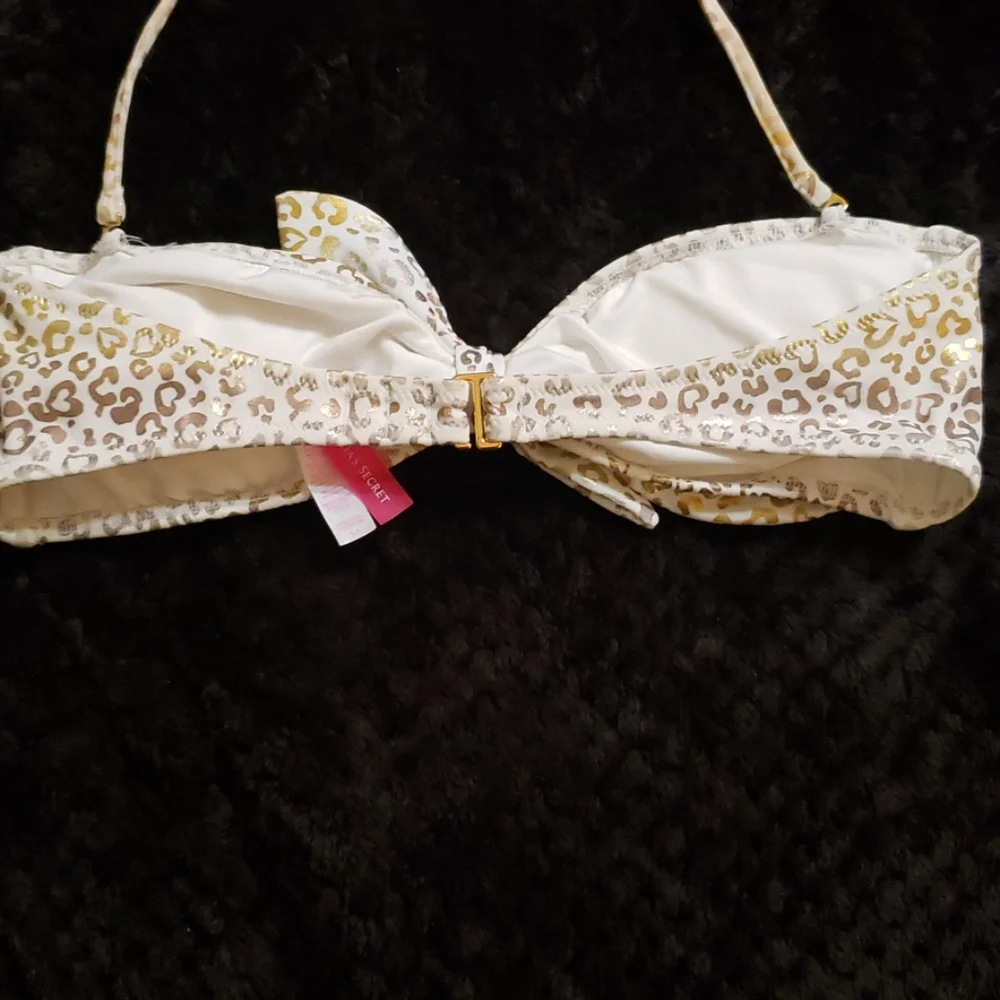 Victoria's Secret‎ bikini top
